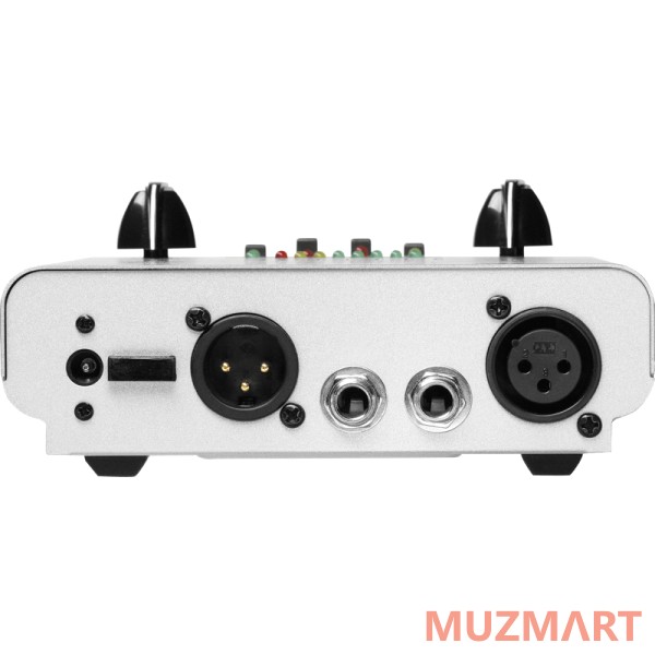Behringer Tube Ultragain MIC100 Ламповый микрофонный линейный предусилитель с лимитером